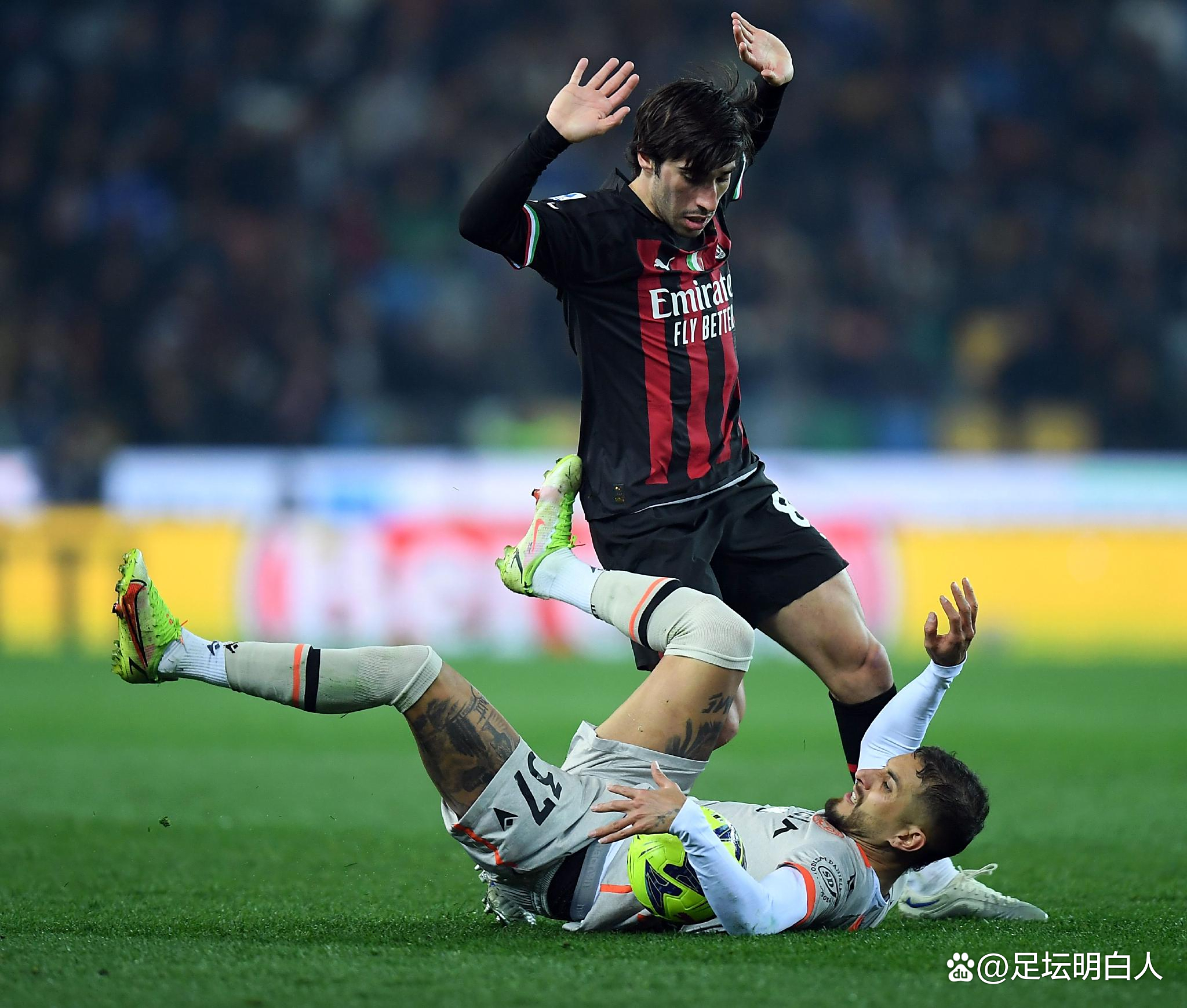 九游培训-包含AC米兰憾负瓦伦西亚，止步强的词条