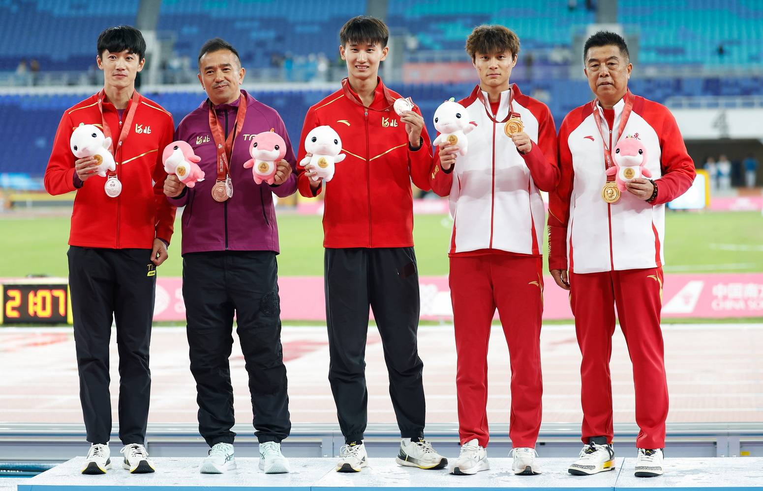 九游平台-关于全球选手集体拼搏,角逐金牌争夺战激烈展开的信息