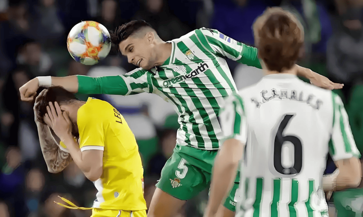 包含比利亚雷亚尔客场对阵莱万特,实力评估备受瞩目的词条 包含比利亚雷亚尔客场对阵莱万特,实力评估备受瞩目的词条