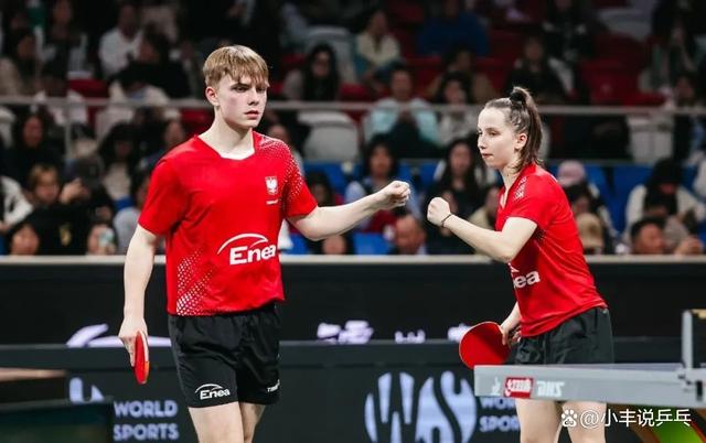 九游新闻-埃及篮球队击败对手赢得掌声